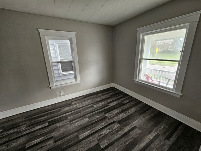 Building Photo - 444 E 156th St
