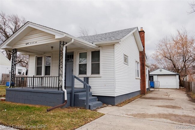 Building Photo - 8242 Maxwell Ave