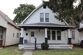 Building Photo - 931 N Oakland Ave