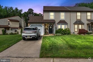 Building Photo - 45 Fulmar Dr