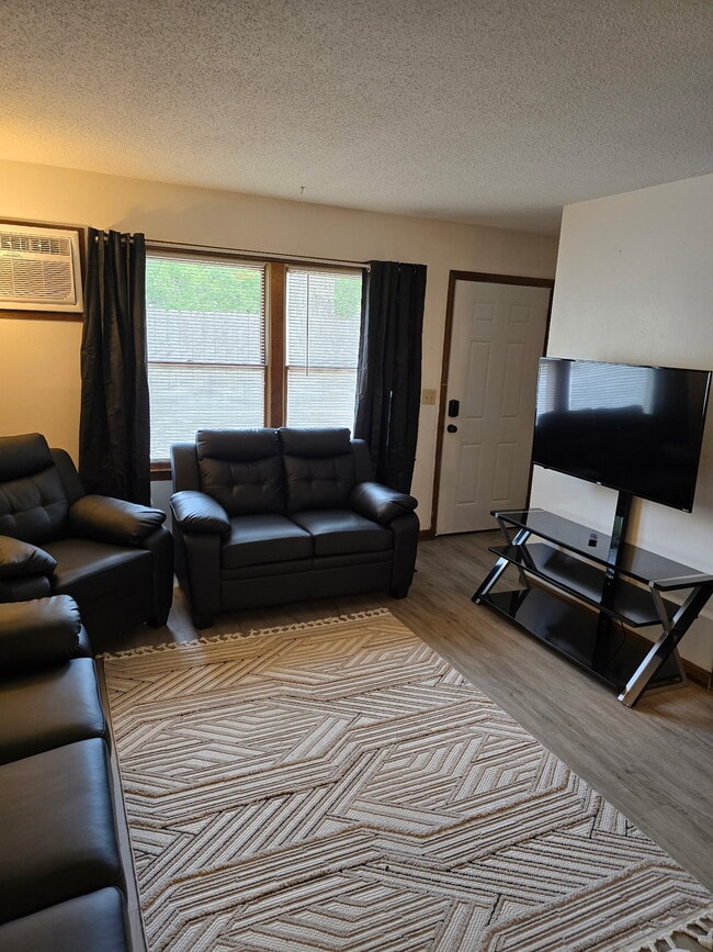 Foto del edificio - Elm Multiplex