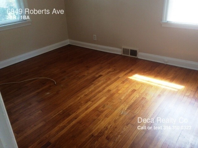 Building Photo - 6849 Roberts Ave