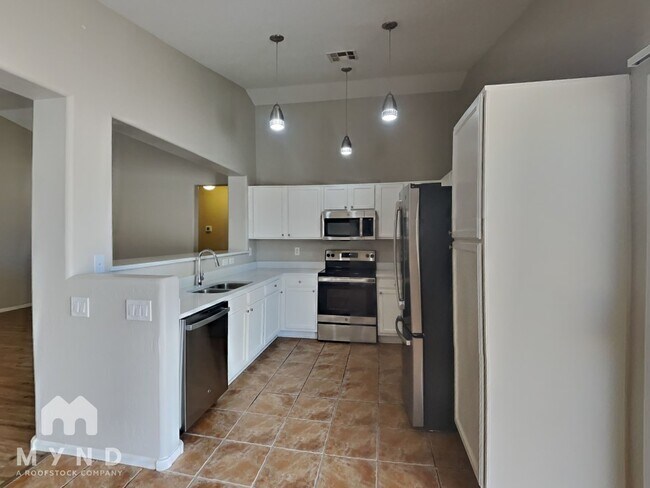 Foto del edificio - 2904 E Mineral Park Rd