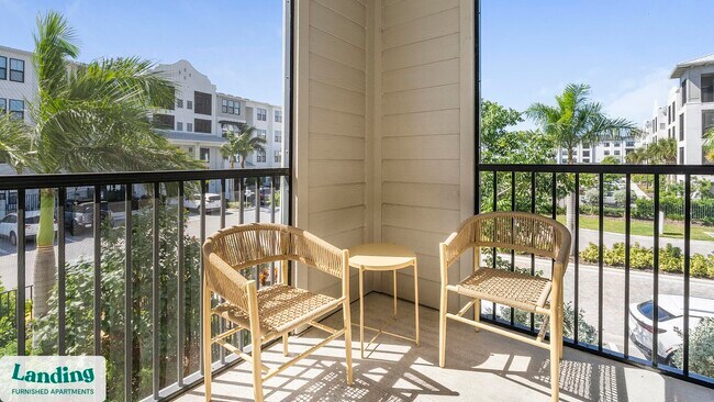 Foto del edificio - 6850 Foxtail Palm Wy