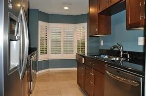 Foto del edificio - 7447 Cambridge St