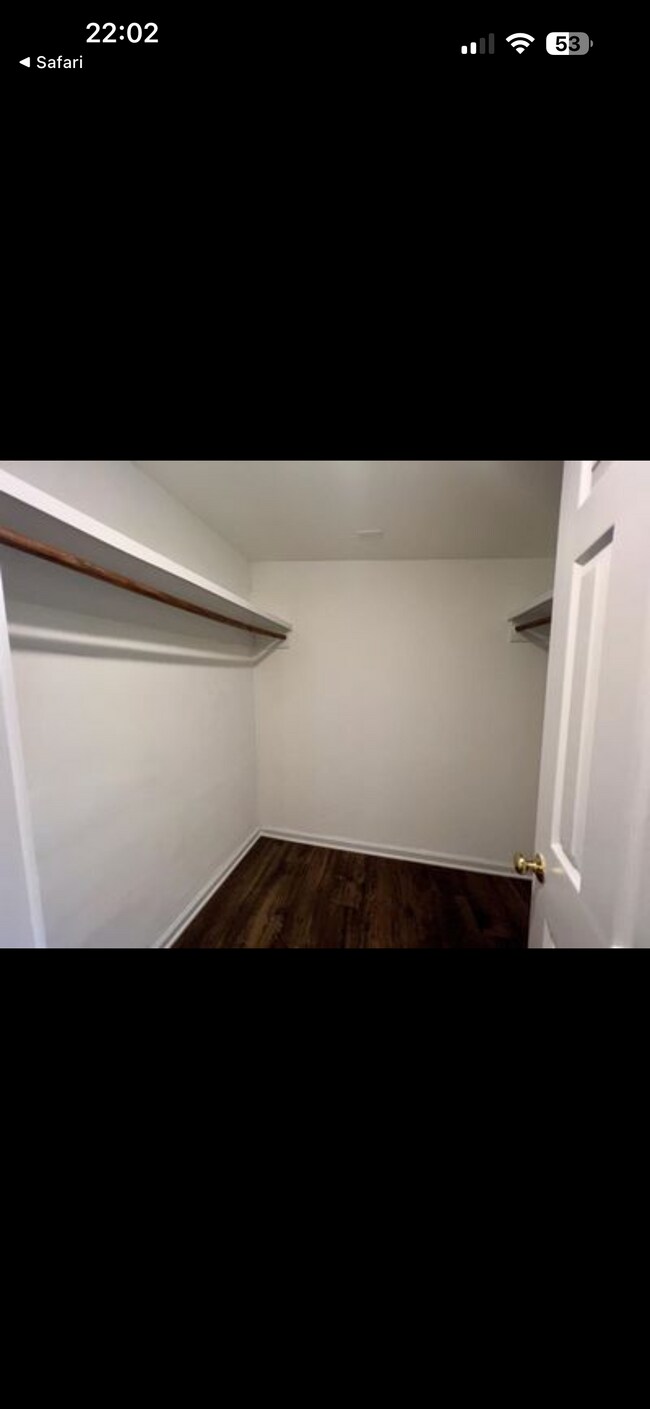 Foto del edificio - 832 W Stallings St