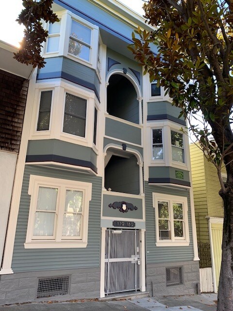 Building Photo - 179 Castro St