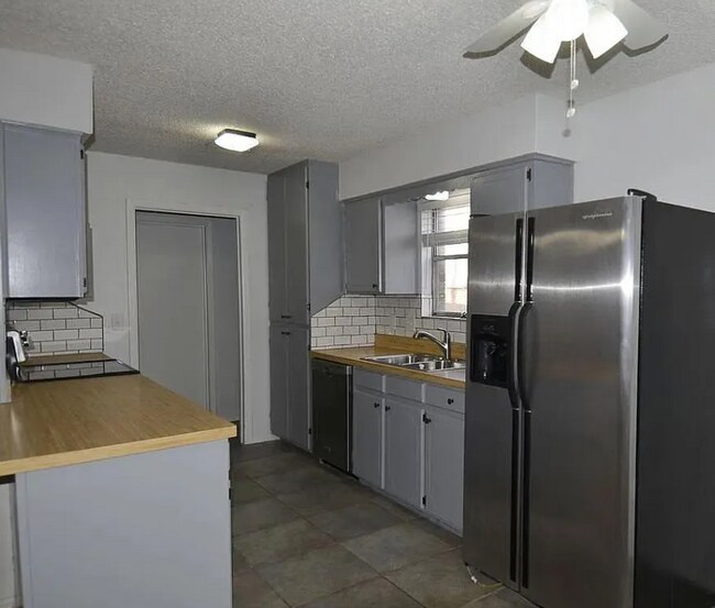 Foto del edificio - 3 bed 2 bath in Midway ISD