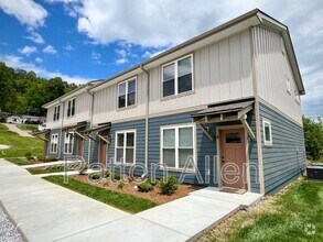 Building Photo - 21 Catawba Valley Ct