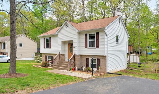 Building Photo - 10705 Cobblestone Dr