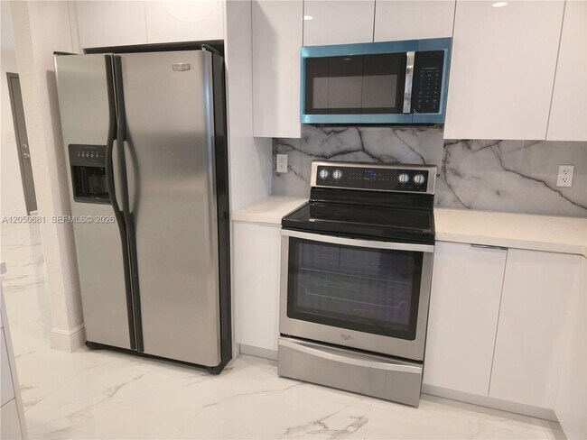 Foto del edificio - 7771 NW 46th St