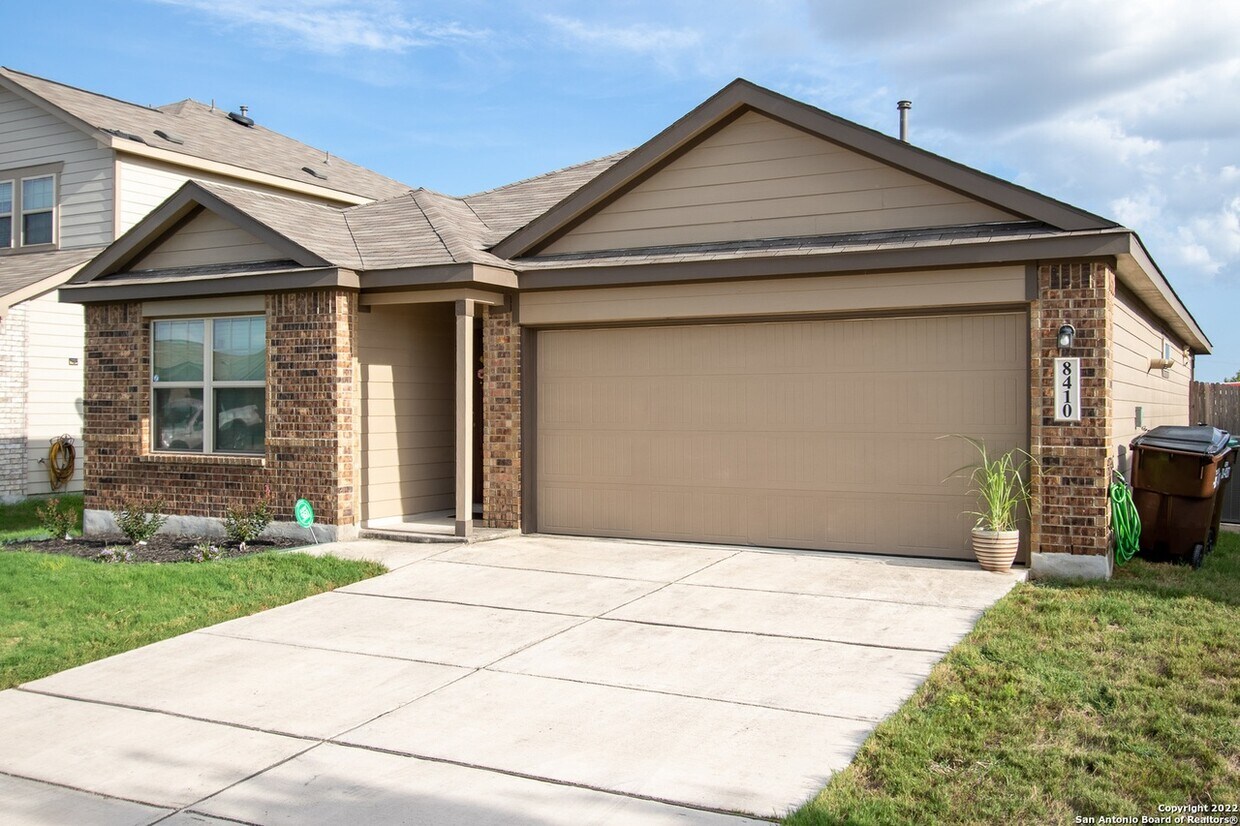 8410 Blackstone, Converse, TX 78109 House Rental in Converse, TX