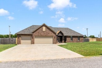 Building Photo - 12230 NE Deer Rdg Dr