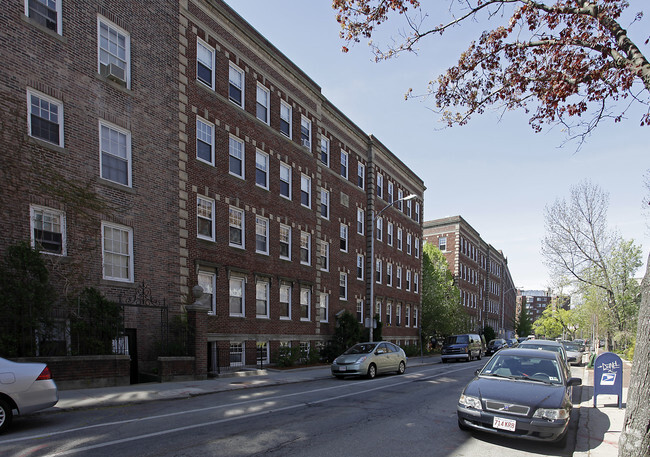 Primary Photo - Chauncy Court Apartments