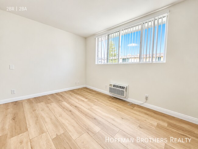 Foto del edificio - 6060 Fulton Ave