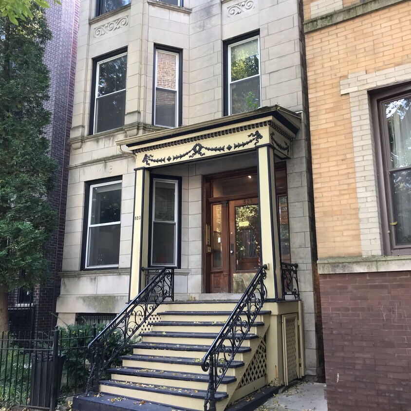Foto del edificio - 823 W Roscoe St