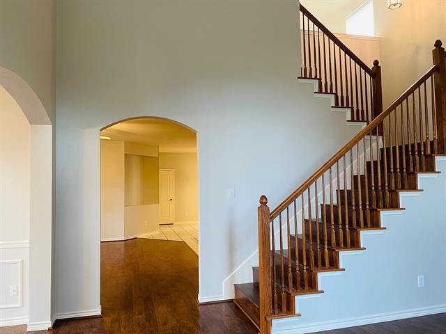 Building Photo - 5929 Desperado Dr