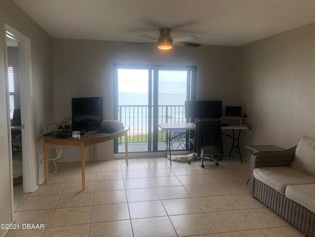 Foto del edificio - 3100 Ocean Shore Blvd