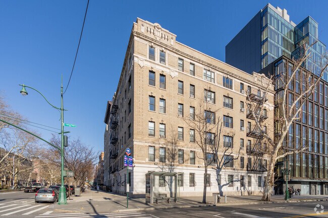 Building Photo - 1801 7th Ave