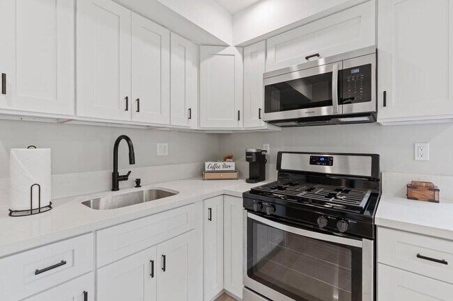 cocina completa - 6036 W 75th St