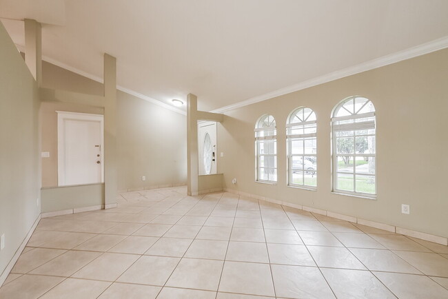 Building Photo - 2708 Ashley Ct