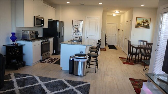 Building Photo - 307 Alamar Knot Way