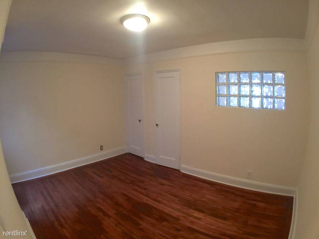 Foto del edificio - 330 E 95th St