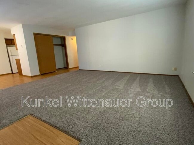 Building Photo - 1816 Jamestown Rd