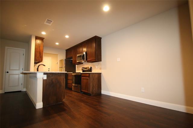 Building Photo - 8032 Arbor Ave
