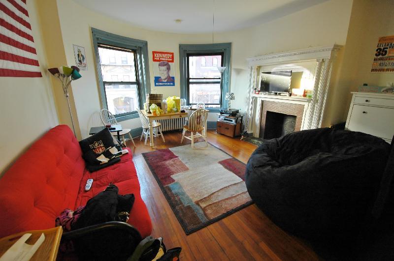 Primary Photo - 116 Hemenway St