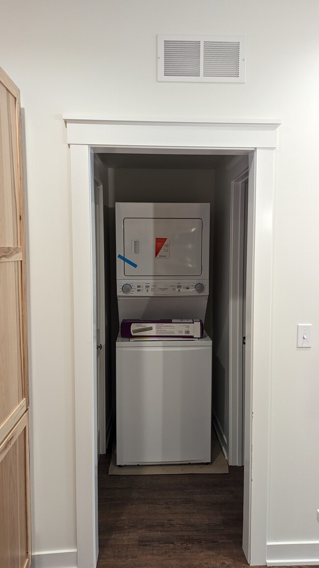 In unit laundry - 415 14th Ave SW
