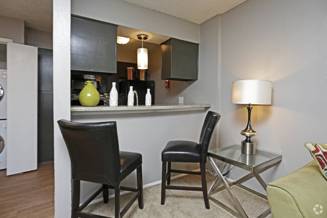 1BR,1BA - 486SF - BREAKFAST BAR - Sedona Ridge