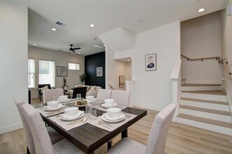 Building Photo - 2309 Eagle St