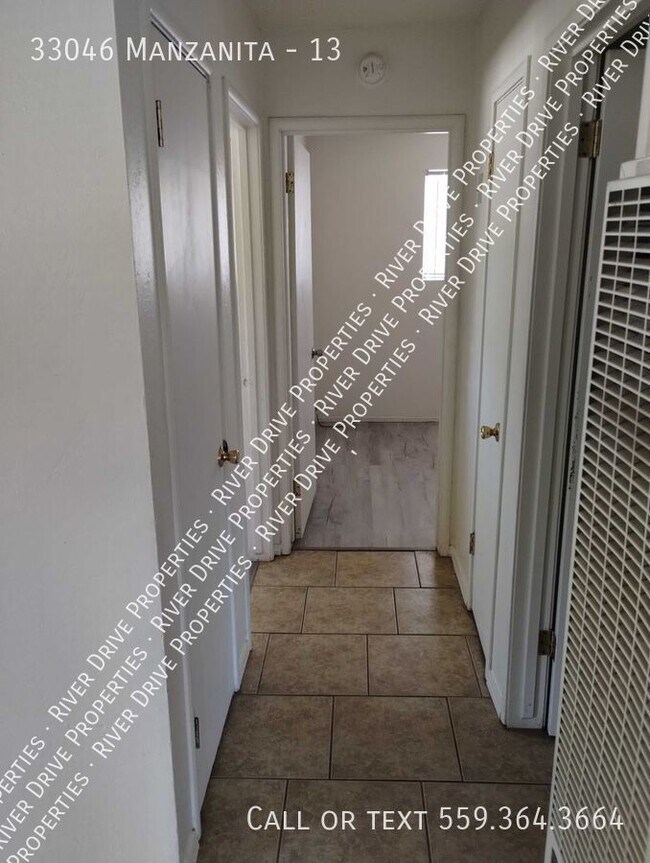 Building Photo - Spacious Two Bedroom Apartment