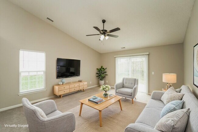 Foto del edificio - 8232 Fox Swamp Rd