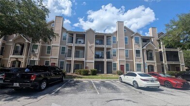 Building Photo - 2000 Erving Cir