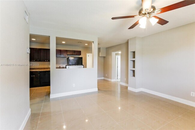 Foto del edificio - 3620 NW 4th St