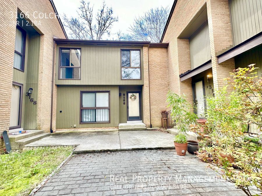 Primary Photo - Stunning & Spacious TH- Backs to Beautiful...