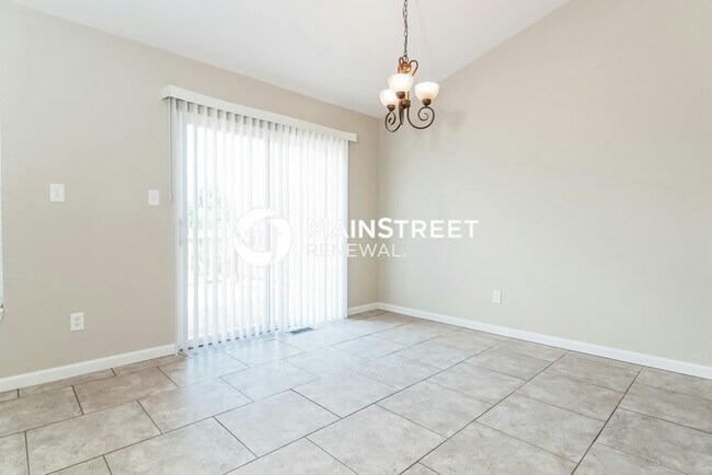 Building Photo - 3 Bedroom Pet-Friendly Home in Festus, MO with Main Street Renewal