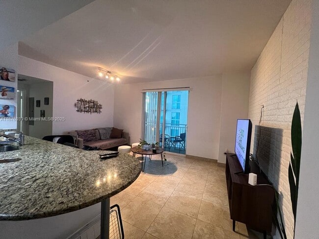 Foto del edificio - 7280 SW 90th St