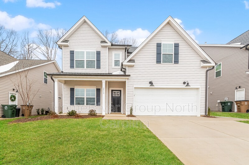 Foto principal - 3513 Crimson Wood Dr