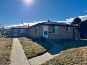 Building Photo - 5104 E 33rd Ave