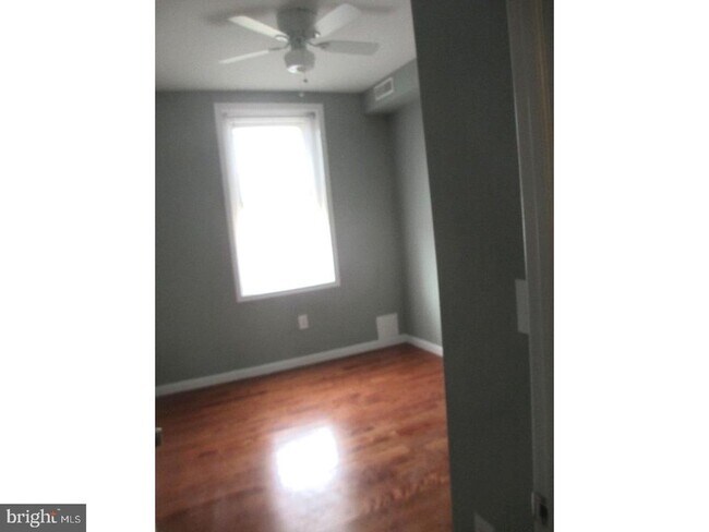 Foto del edificio - 1239 N 28th St