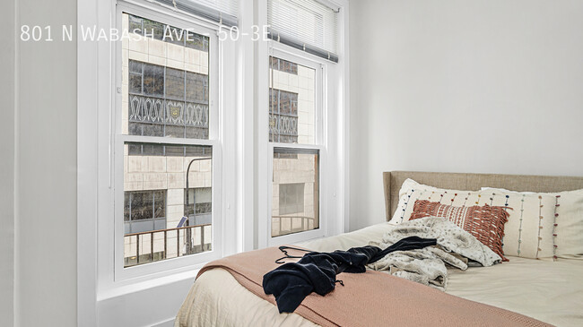 Building Photo - Freshly Rehabbed 3 Bed 2.5 Bath in Amazing...