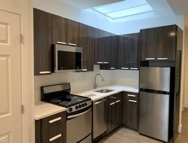 Foto del edificio - 82 West Cedar St