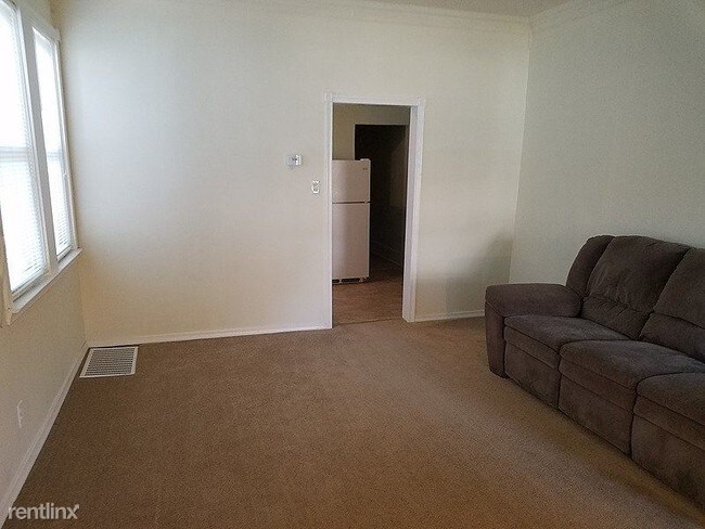 Building Photo - 2 br, 1 bath Apartment - 1102 Wesley Avenue