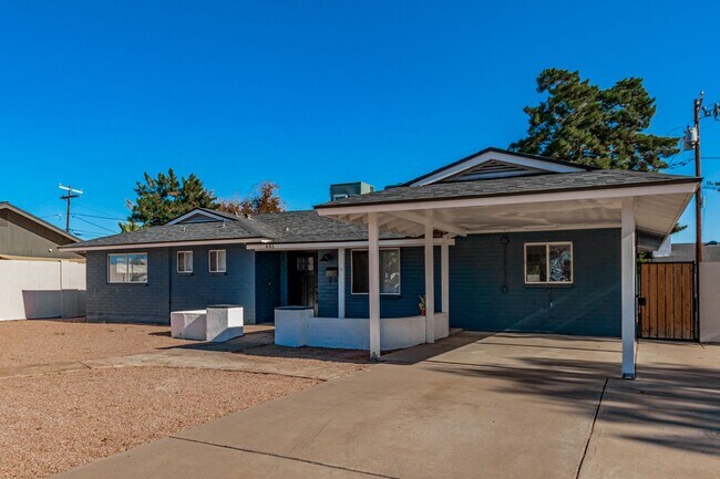 Building Photo - New Remodel by Downtown Chandler!