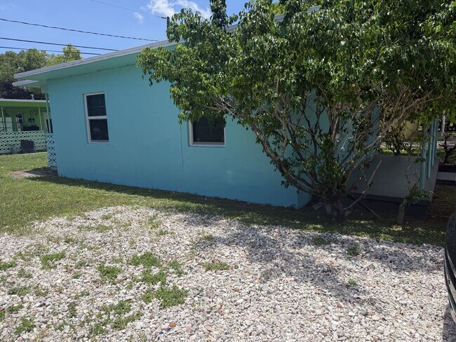 Foto del edificio - 1444 NW 4th St