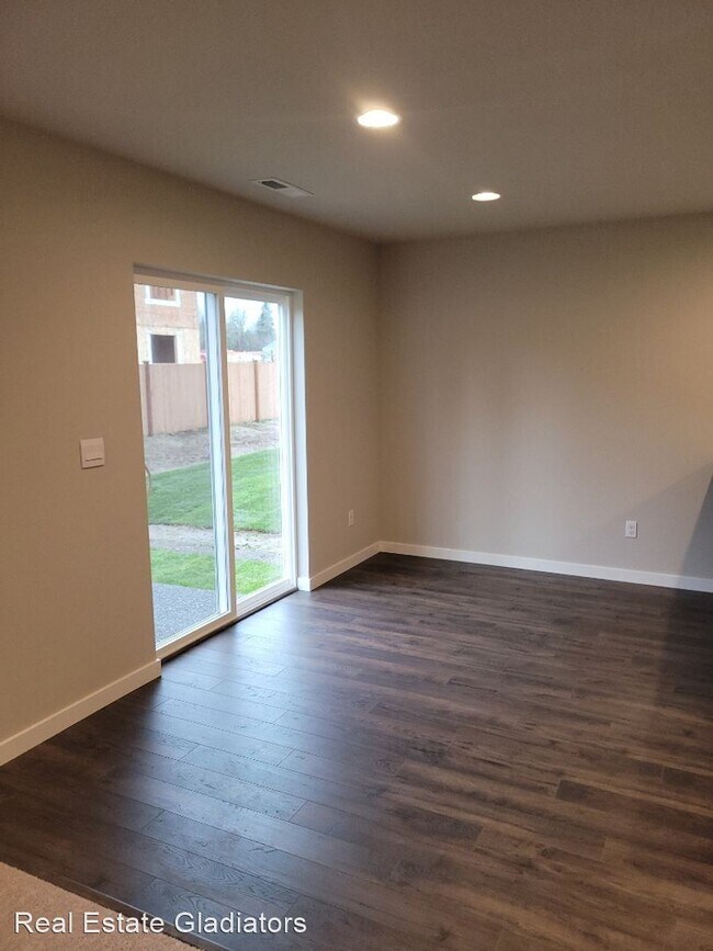 Foto del edificio - 3 br, 2.5 bath House - 1305 11th Street