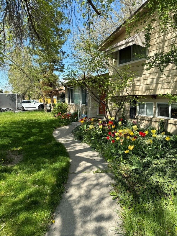 Building Photo - 4333 S Sage Cir